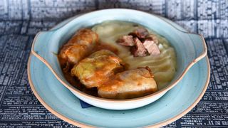 Sarma pire sa krompirom