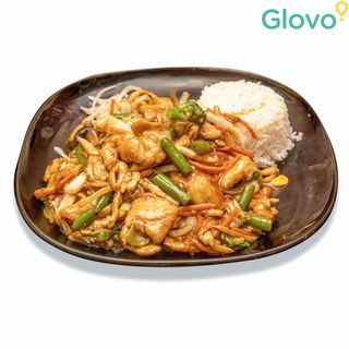 Kurczak w sosie pięciu smaków