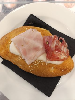 Calzone prosciutto cotto e salame