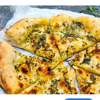 Pizza garlic bread cheese