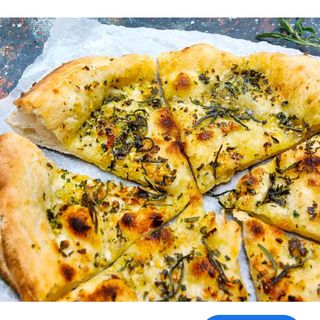 Pizza garlic bread cheese