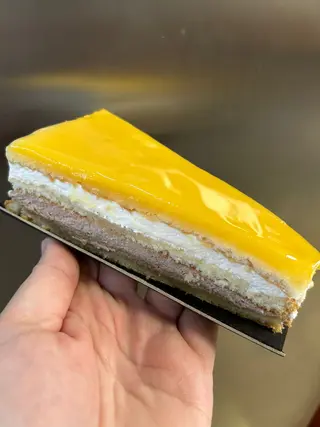 Triángulo Yema