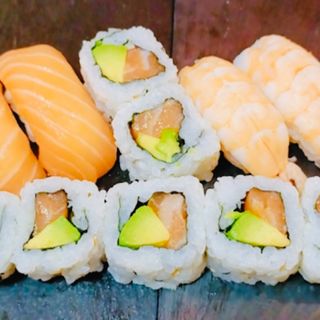 121.Bandeja Sushi Chiba (11 Pzs.)