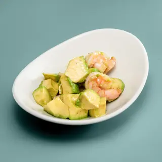 Avocado con gamberi