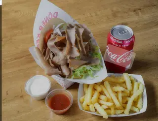 2 Kebab Normales + 1 Pedrata Normal + Bebida (2 lt.)