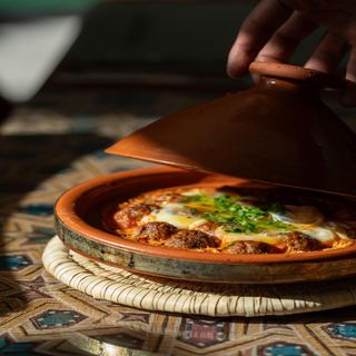 Tagine de Viande Hachée aux Oeufs
