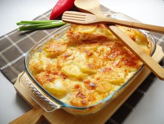 Cartofi gratinati