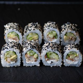 Рол Філадельфія з вугрем кунжуті CLASSIC (270/60г)