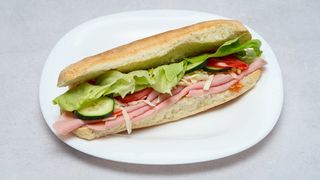 Topli sendvič sa šunkom