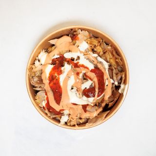 Pileća kebab salata