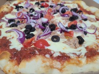 Pizza Tonno