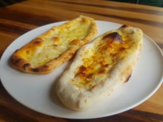 Пърленка с чесново масло