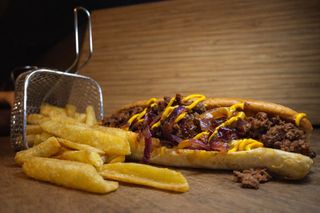 Сандвич Straight Outta Philly + fries