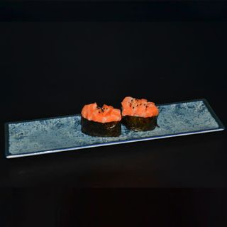 Nigiri Tartar Salmón (2 Pzs.)
