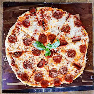 Pizza Peperoni