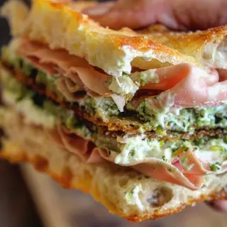 Focaccia Mortazza
