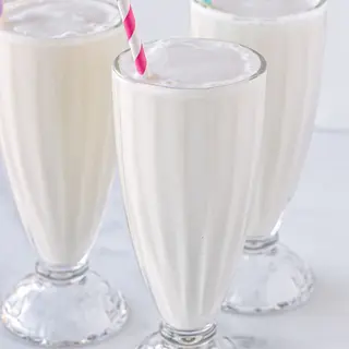 CLASSIC VANILLA SHAKE