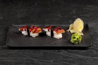 Суши с угрем (110г)