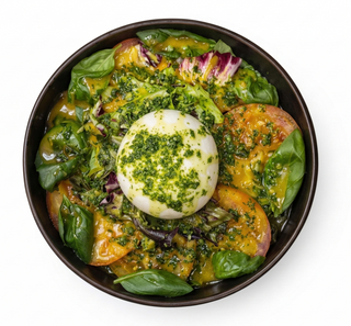 Burrata con vinagreta de frutos secos y tomate