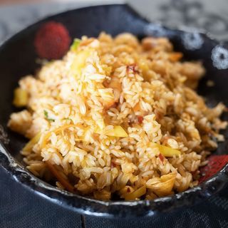 Arroz Frito Tailandés Con Piña