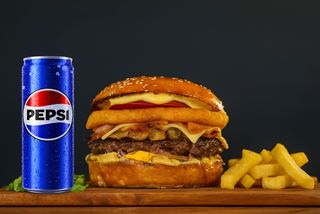 Pepsi 0.33l + Pistaći & Spanaći + Pomfrit ponuda