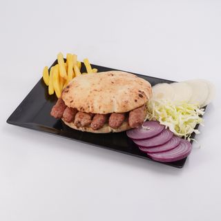 Ćevapi u lepinji
