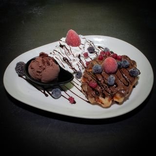 Waffle šumsko voće