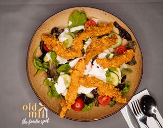 Salata Cripsy de pui..