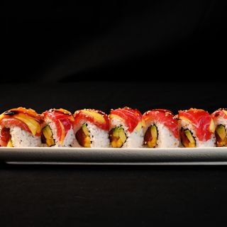 04A.- Rolls De Tonyina, Mango I Alvocat (8 Uds.)