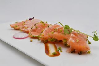 267-Tataki saké pistacchio  6 pezzi