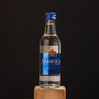 Sambuca Borghetti distilleria Branca-Mignon