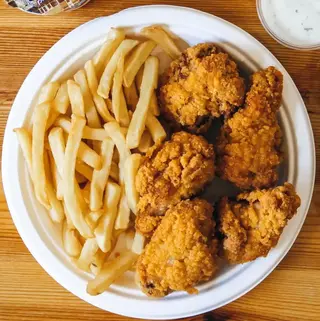 HOT CHICKEN WINGS