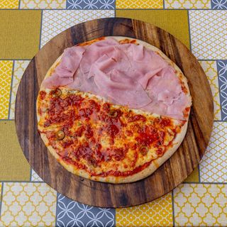 1/2 Pizza (4 Porciones)