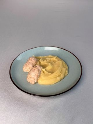 Картопляне пюре з куриною котлетою