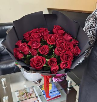 Bukiet 25 czerwonych róż