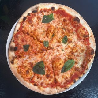 Pizza Margarita (33 Cm.)