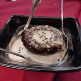 Coulant con leche de coco y sésamo