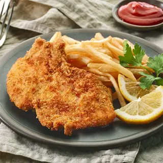 Escalope napolitano (medio) + patatas fritas caseras + ensalada LTC