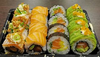 T52-sushi misto