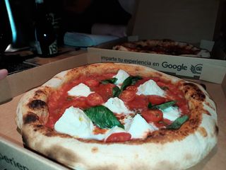 Pizza De Búfala (33 Cm.)