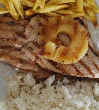 Bife Frango c/ Ananás