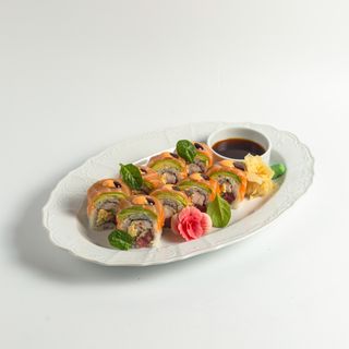 Рол з креветкою ,тунцем та лососем в соусі спайсі (390г)