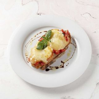 Брускета з халумі з хосперу та томатами (206г)