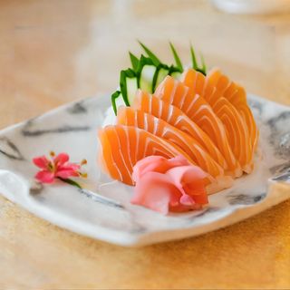 86. Sashimi De Salmón (5 Pzs.)