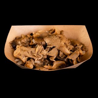 Salata de ciuperci pleurotus