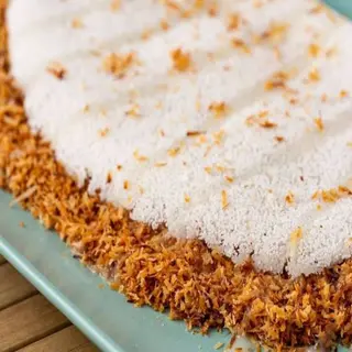 Tapioca de leite condensado e coco queimado