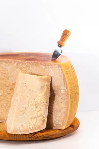 Parmigiano reggiano 24 mesi 1 kg