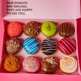  Boite Délice: 12 Mini Donuts Variés 