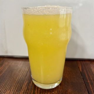 Sumo Natural de Abacaxi Manjericão