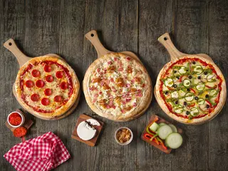 3 Pizzas